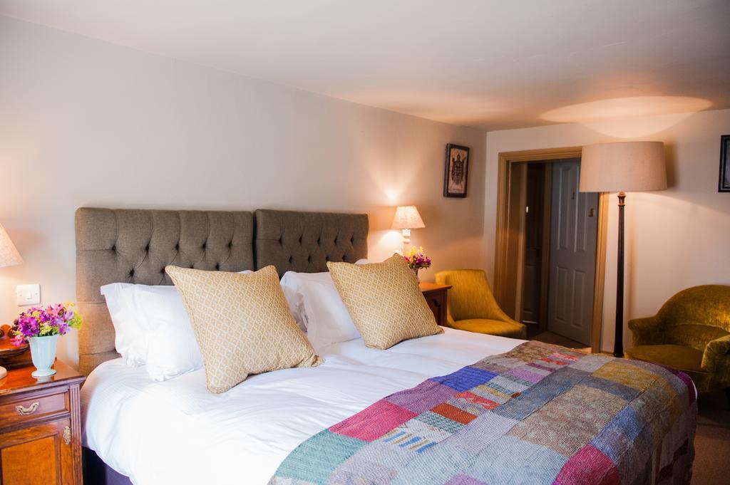 The White Hart, Overton Overton  Room photo